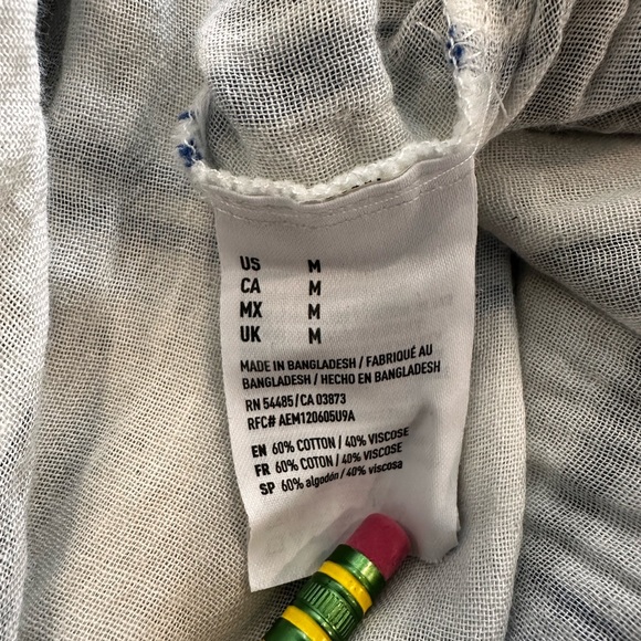 American Eagle Outfitters Boyfriend Fit Button Down Shirt. Size Medium. - Picture 8 of 11